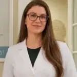 Allana Bush, FNP-C, nurse practitioner at Lake Forest Regenesis in Lake Forest, IL